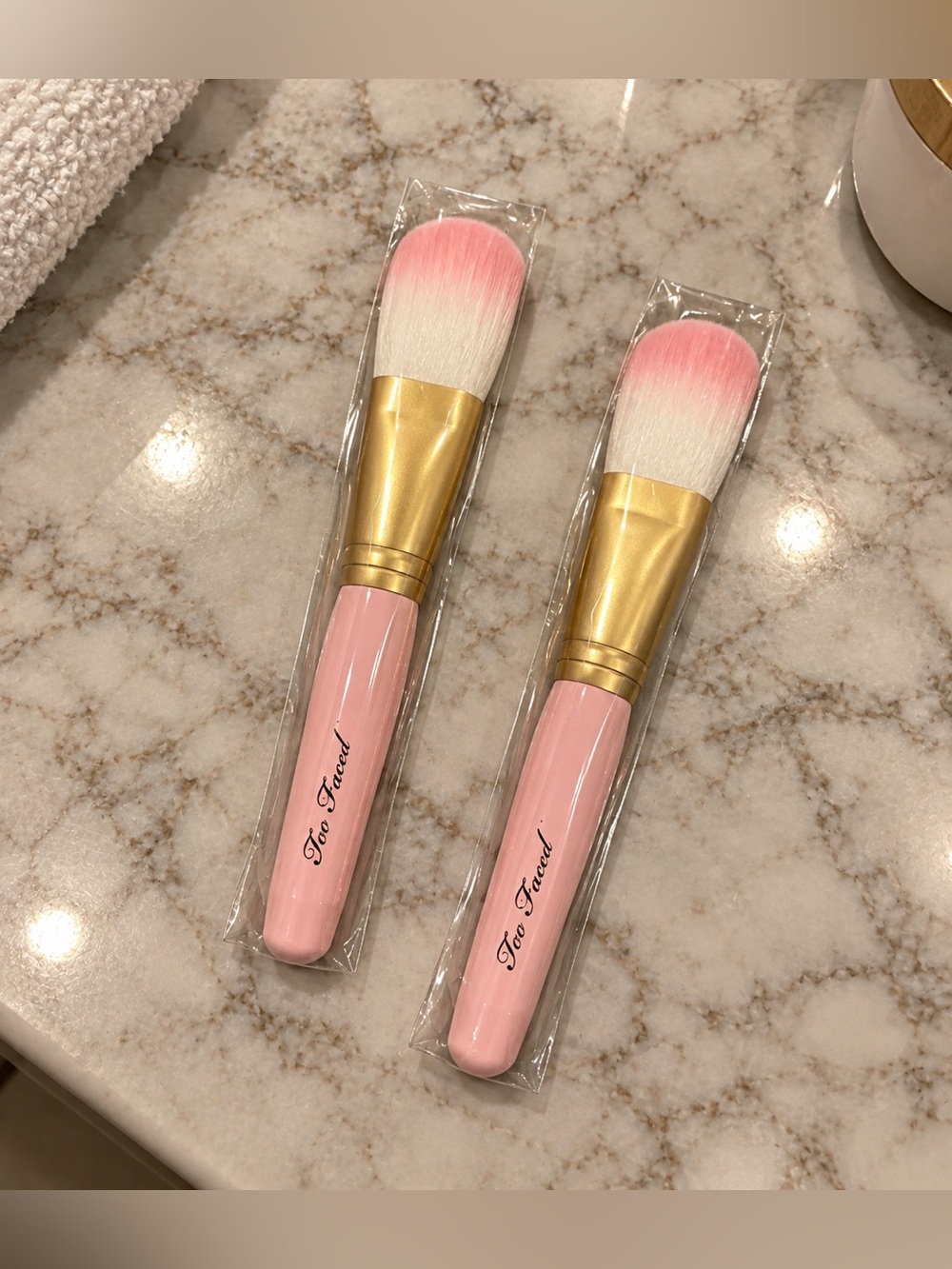 2x Too Faced Teddy Bear Hair Flatbuki Makeup Blush Bronzer Powder Brushes NEW